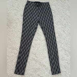 Tahari Plaid Skinny Leggings | Size S | Classy & Comfy Vibe